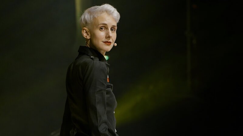 Lisa Eckhart – Bild: ServusTV /​ STARKL!film