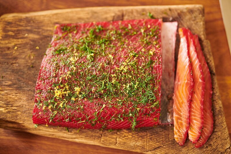 Lachs – Bild: RTL /​ Jamie Oliver Enterprises Ltd. /​ Paul Stuart