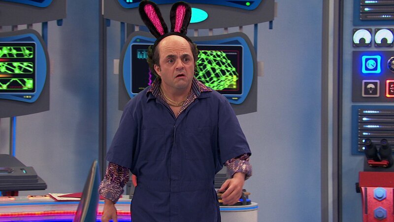 Schwoz (Michael D. Cohen) – Bild: ViacomCBS