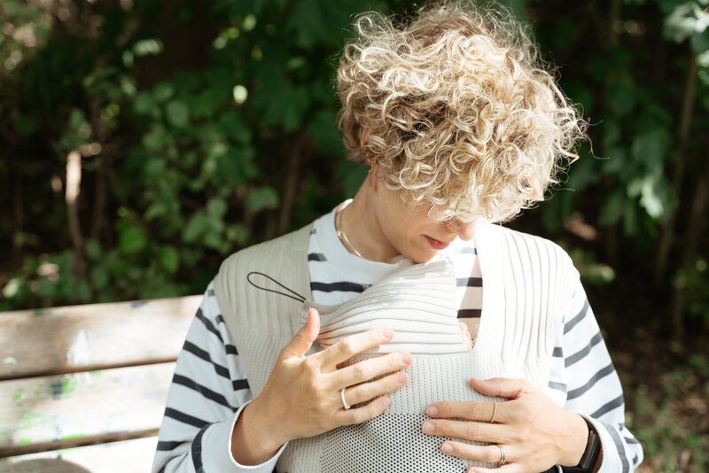 Jacqui mit Sohn Jonah: Schlafmangel, Sentimentalität und ein großes Glück – Bild: ZDF und katharina reber