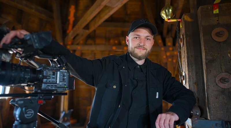  Julian Jakobsmeyer dreht Dokumentarfilme und ist ein Chronist der Stadt Paderborn.  – Bild: WDR /​ good karma productions /​ WDR Kommunikation/​Redaktion Bild