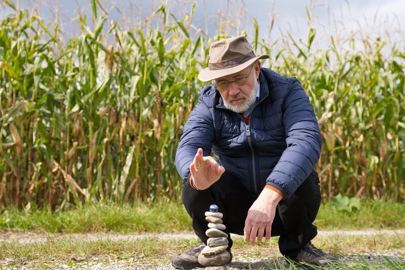 Der größte Supermarkt des Planeten ist die Erde selbst. Doch sie ist nur bis zu einem gewissen Grad belastbar. Harald Lesch zeigt die neun planetaren Grenzen. Sind sie schon überschritten? – Bild: ZDF und Thomas Bresinsky