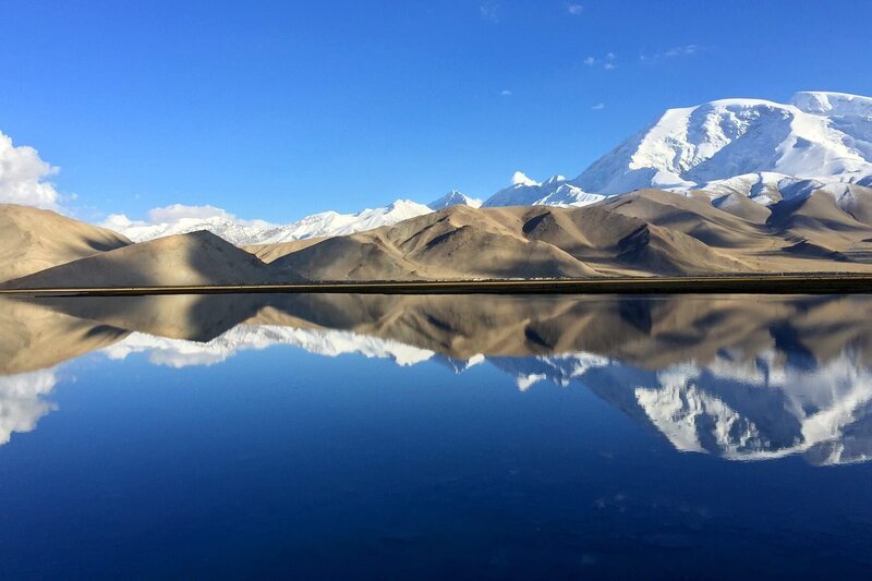 Blick auf die beeindruckende Landschaft in der Umgebung von Tash Kurgan – Bild: Electron Libre Productions