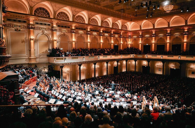 Die symphonische Dichtung von Nikolai Rimski-Korsakow ist seit der Uraufführung 1888 nicht mehr aus Konzertsälen wegzudenken. – Bild: Eduardus Lee