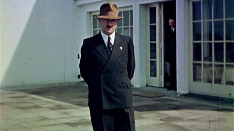 Lange hielt sich das Gerücht, Hitler hätte kein Privatleben gehabt und wäre beziehungsunfähig. – Bild: ZDFinfo