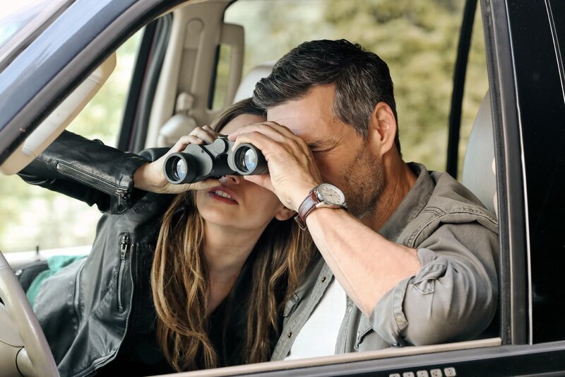 Sam Swift (Rachel Bilson) und Eddie Valetik (Eddie Cibrian) – Bild: RTL /​ Jeff Weddell