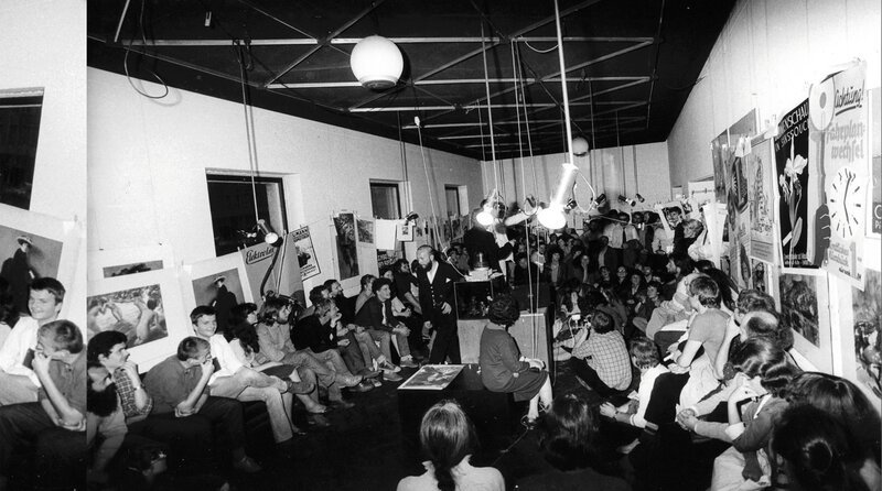 Der Kunst-Hot-Spot der DDR - Eine Mittwochsveranstaltung in der Galerie Oben – Bild: MDR/inselfilm & Lindenau-Museum Altenburg/Archiv Ralf-Rainer Wasse Der Kunst-Hot-Spot der DDR - Eine Mittwochsveranstaltung in der Galerie Oben – Bild: MDR/inselfilm & Lindenau-Museum Altenburg/Archiv Ralf-Rainer Wasse