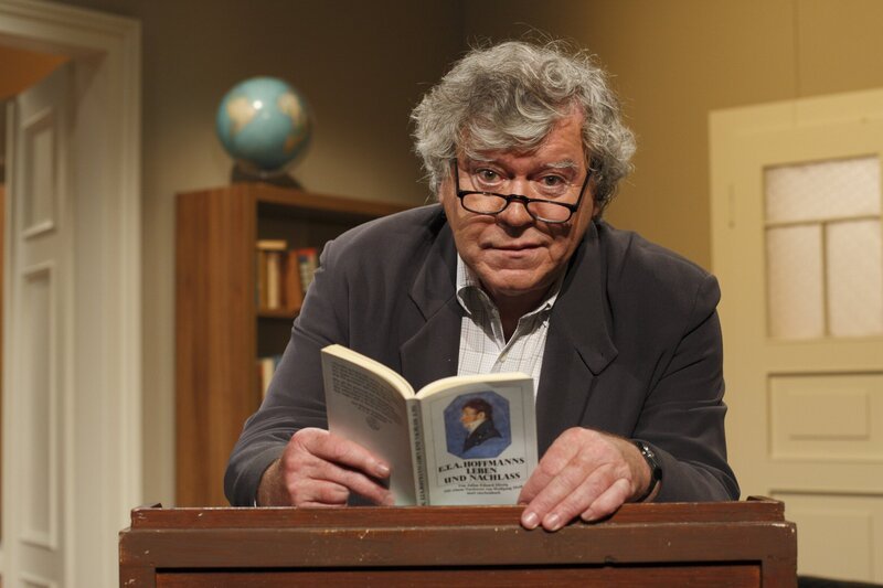 Tilman Spengler führt durch die Literaturgeschichte. – Bild: BR/​Foto Sessner