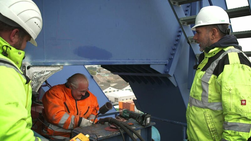 In Kressbronn on Lake Constance, boats are prepared for the winter. – Bild: DMAX