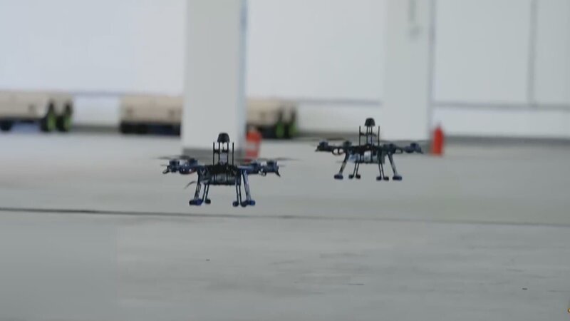 In der Dokumentation geben Drohnen-Hersteller und Rüstungsfirmen seltene Einblicke in ihre Entwicklungen. – Bild: WeltN24 GmbH