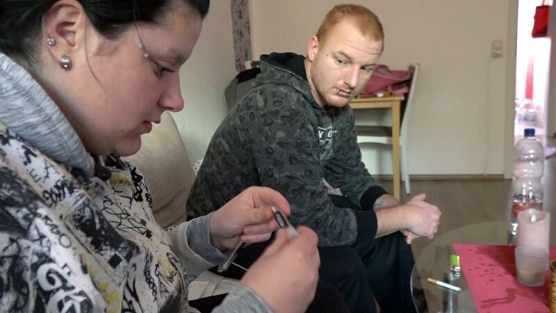 Franziska möchte, dass Patrick einen Vaterschaftstest macht. – Bild: RTL 2