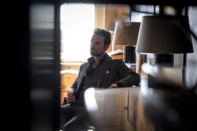 Corso Manni (Francesco Montanari) – Bild: Federica Di Benedetto/​Sky UK Limited