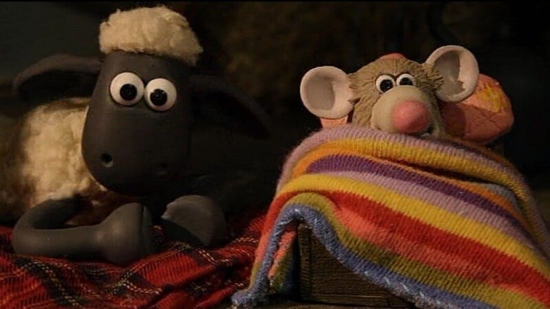 Neue Freunde! Shaun hat ein Auge auf die kleine Maus – auch in der Nacht. – Bild: WDR/​Aardman Animation Ltd./​BBC