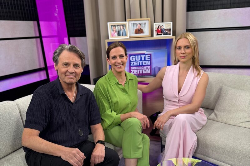 GZSZ-Highlights und sensationelle Überraschungen mit Wolfgang Bahro, Ulrike Frank & Lara Dandelion Seibert (r.). – Bild: RTL /​ Stephanie Heuser
