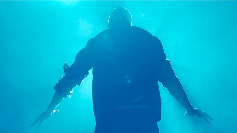 Mann unter Wasser – Bild: Discovery Channel