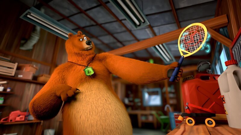 Auf der Suche nach einer Maßnahme, um die neue Spinne loszuwerden, wird Grizzy im Werkzeugraum des Rangers schnell fündig. Was man mit diesem Werkzeug wohl alles machen kann?  +++ – Bild: Hilfe, Spinnen! /​ © Studio Hari S.A.R.L.