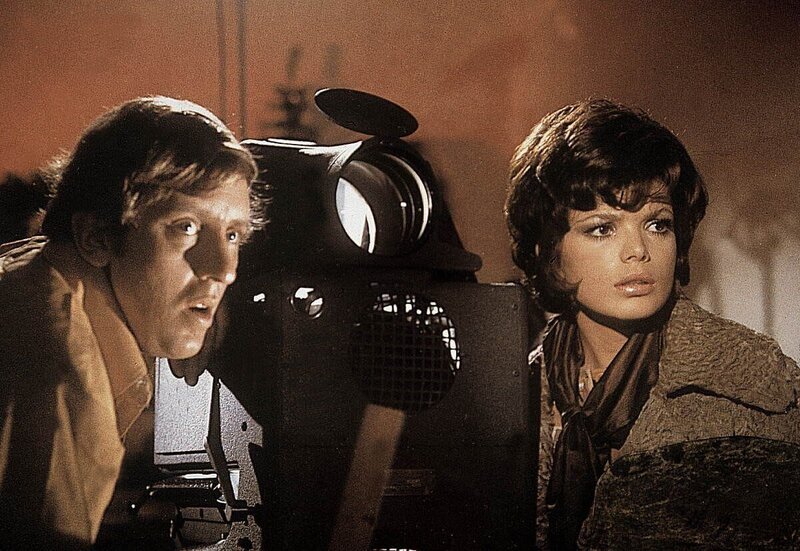 David Armstrong (Vadim Glowna) und Danny Fergusson (Uschi Glas) – Bild: AGENTUR: KOEVESDI-PRESSE-AGENTUR