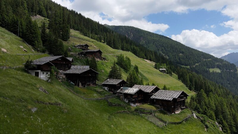 Die Pilshöfe im Ultental. – Bild: ORF /​ Hans Jöchler