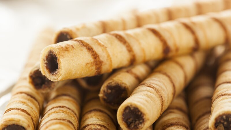 Gourmet Chocolate Hazelnut Pirouline. – Bild: bhofack2 /​ Getty Images/​iStockphoto