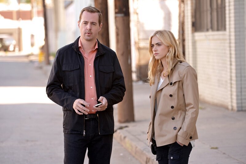 Als ein Marinefotograf verschwindet, müssen McGee (Sean Murray, l.) und Bishop (Emily Wickersham, r.) seine Spur finden – nicht nur, weil er kurz davor stand, eine wichtige Aussage in einem Prozess zu machen … – Bild: CBS Television