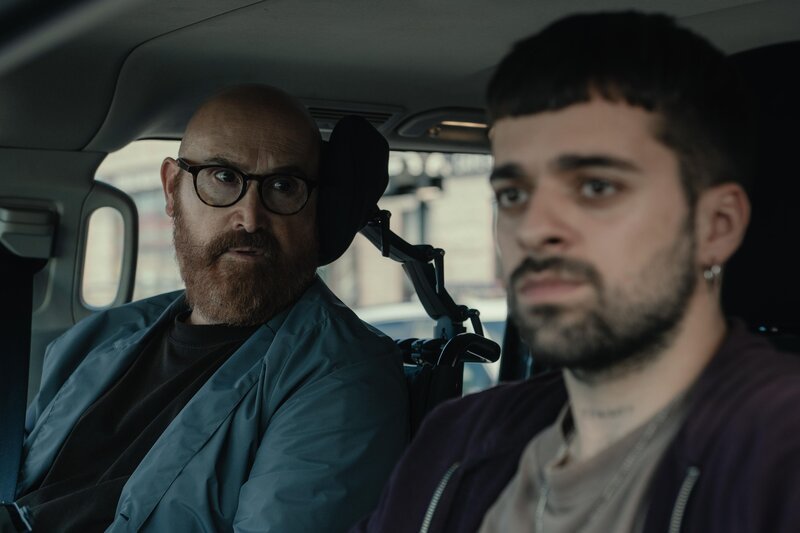 Tomás (Javier Cámara, l.); Tacho (Darío Loureiro, r.) – Bild: Movistar Plus+TELEFÓNICA AUDIOVISUAL DIGITAL, S.L.U. /​ Jaime Olmedo