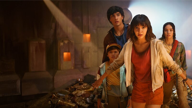 L – R: Sonny (Acston Lucas Porto); Diego (Jacob Rodriguez); Dora (Samantha Lorraine); Naiya, (Mariana Garzón Toro) – Bild: CH Media L – R: Sonny (Acston Lucas Porto); Diego (Jacob Rodriguez); Dora (Samantha Lorraine); Naiya, (Mariana Garzón Toro) – Bild: CH Media