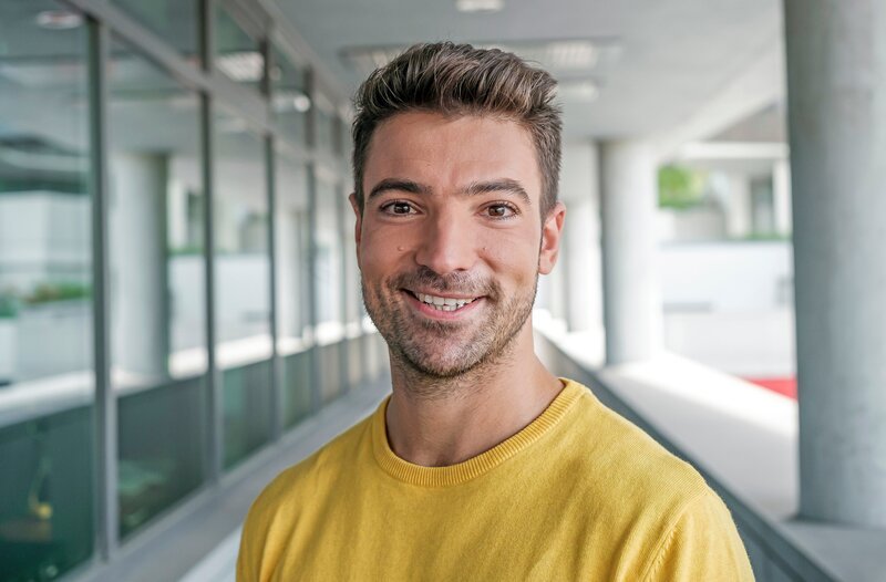 Moderator Ramon Babazadeh – Bild: SWR/​Markus Palmer /​ SWR Presse/​Bildkommunikation