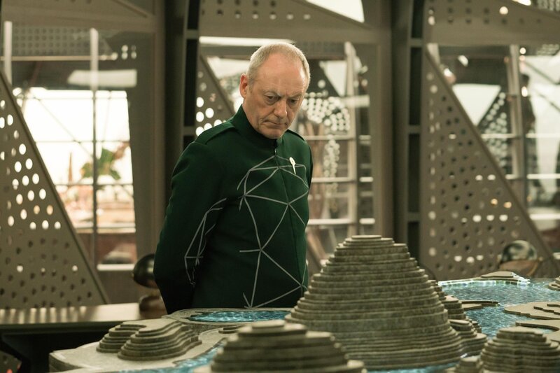 General Olin (Liam Cunningham) – Bild: ProSieben Fun