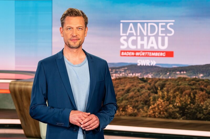 Montag und Dienstag mit Moderator Florian Weber. – Bild: SWR/Patricia Neligan Montag und Dienstag mit Moderator Florian Weber. – Bild: SWR/Patricia Neligan