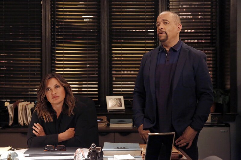 Pictured: (l-r) Mariska Hargitay as Lieutenant Olivia Benson, Ice T as Detective Odafin „Fin“ Tutuola – Bild: Will Hart/​NBC /​ NBCUniversal Media, LLC