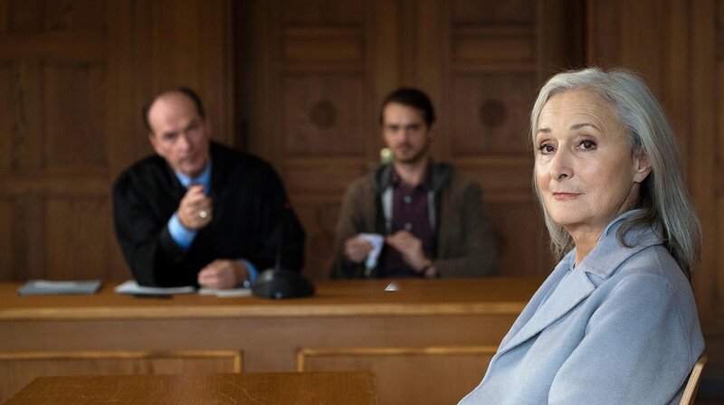 Hilde Genßmer (Eleonore Weisgerber) – Bild: Sat.1 emotions