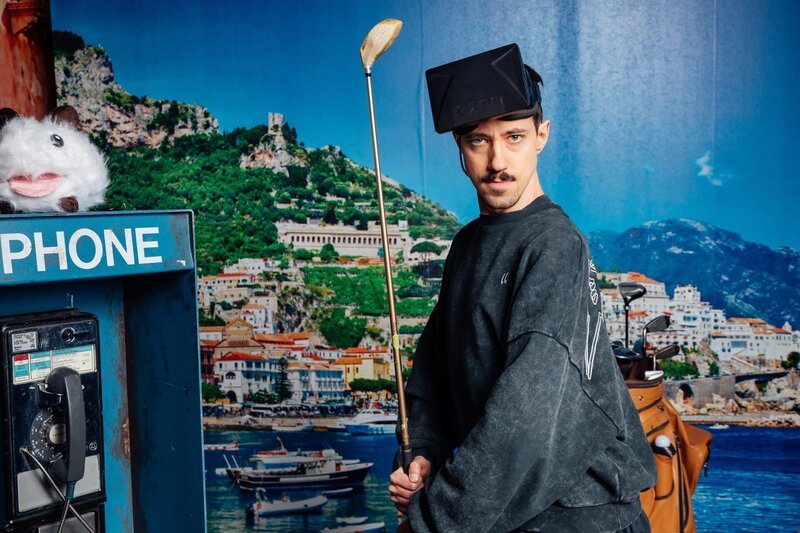 Der Webvideoproduzent Maximilian Knabe alias „HandofBlood“ ist einer der Gäste in der ZDFneo-Show „Neo Ragazzi“. – Bild: ZDF