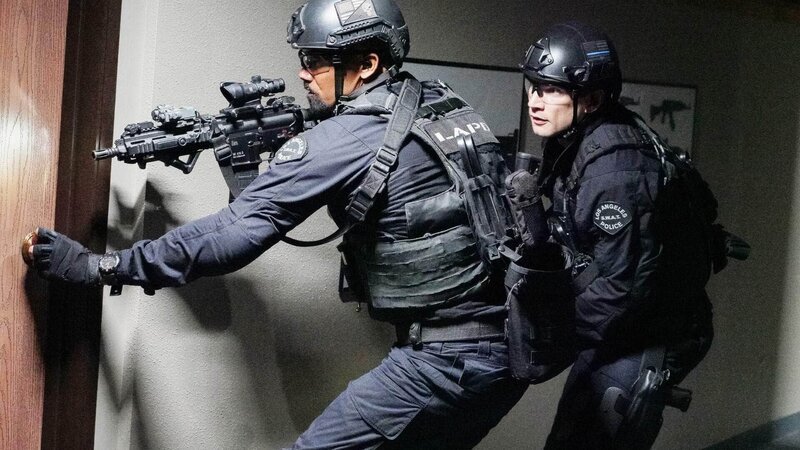 Daniel ‚Hondo‘ Harrelson (Shemar Moore, l.) – Bild: Foto: RTL /​ Sony Pictures Television Inc. and CBS Studios Inc.