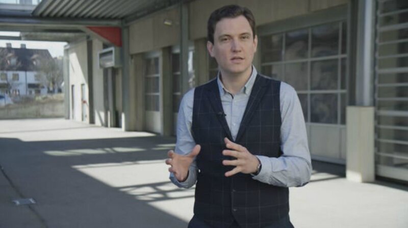 Maximilian Maier spricht über die Bedeutung von Made in Germany. ‚Made in Germany‘ auf Produkten hieß ursprünglich: Achtung! Schlechte Qualität! Warum wandelte sich dieses Image auf der ganzen Welt bald so grundlegend? Und wie sieht es heute aus? Der Historiker und Journalist Maximilian Maier erklärt in der Reihe „Geschichte zum Mitnehmen“ launig und mit Tiefgang Themen aus der Weltgeschichte. – Bild: BR