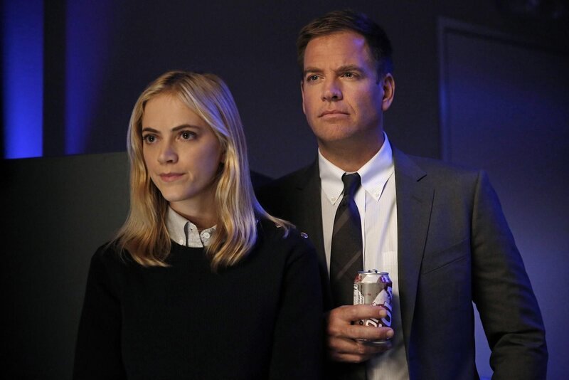 Ein neuer Fall wartet auf Ellie (Emily Wickersham, l.) und DiNozzo (Michael Weatherly, r.) … – Bild: CBS Television