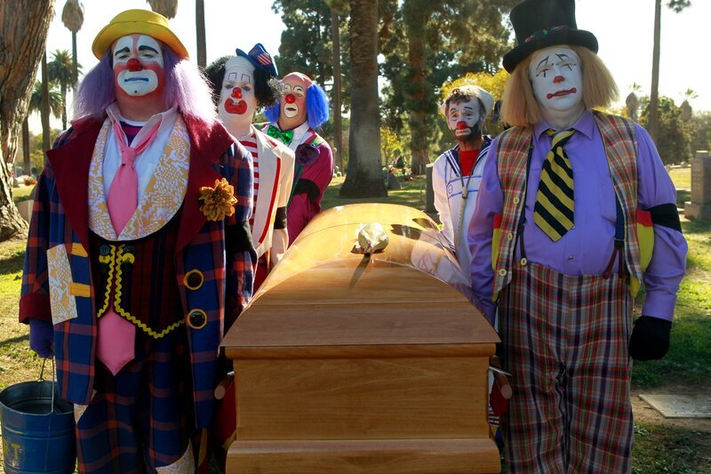 Cameron Tucker (Eric Stonestreet, l.) – Bild: ViacomCBS /​ Hopper Stone