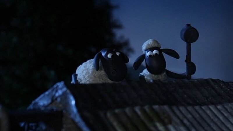 Wenn das Dach undicht ist, hilft nur reparieren – egal, wie spät es ist. – Bild: WDR/​Aardman Animation Ltd./​BBC