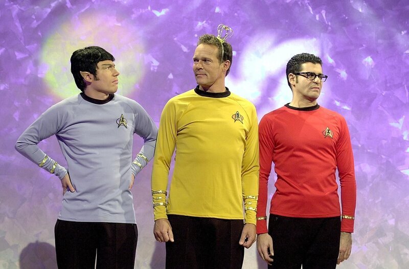 Als Käpt'n Kork (Christian Tramitz, M.), Spuck (Michael "Bully" Herbig, l.) und Schrotti (Rick Kavanian, r.) erreichen die Drei "intergalaktischen" Kultstatus. – Bild: ProSieben / S.E.T. Eigenproduktionsbild frei Als Käpt'n Kork (Christian Tramitz, M.), Spuck (Michael "Bully" Herbig, l.) und Schrotti (Rick Kavanian, r.) erreichen die Drei "intergalaktischen" Kultstatus. – Bild: ProSieben / S.E.T. Eigenproduktionsbild frei