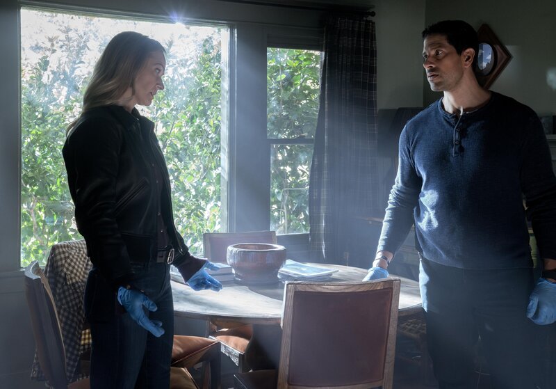 Jennifer Jareau (A.J. Cook, l.); Luke Alvez (Adam Rodriguez, r.) – Bild: ABC Signature and CBS Studios Inc. /​ Michael Yarish