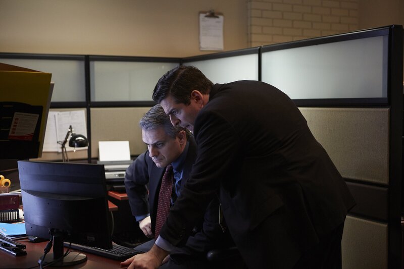 Det. William Corrigan(l.) – Bild: Arrow International Media /​ Saloon Media Lizenzbild frei