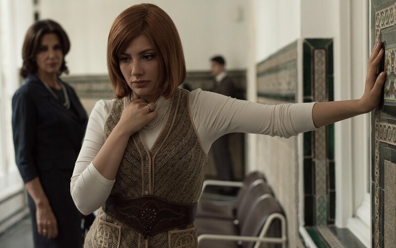 Patricia Márquez (Miriam Giovanelli, r.) – Bild: Enrique Baró Ubach