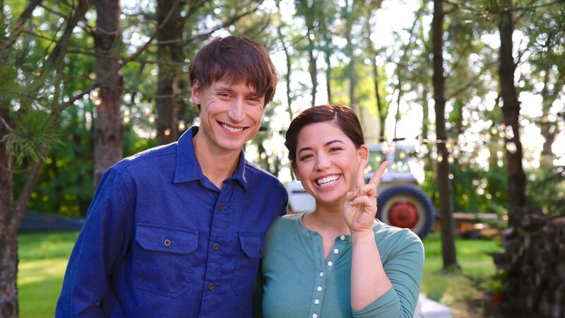 Portrait of Molly Yeh & Nick Hagen, as seen on Girl Meets Farm, Season 6. – Bild: Discovery, Inc.