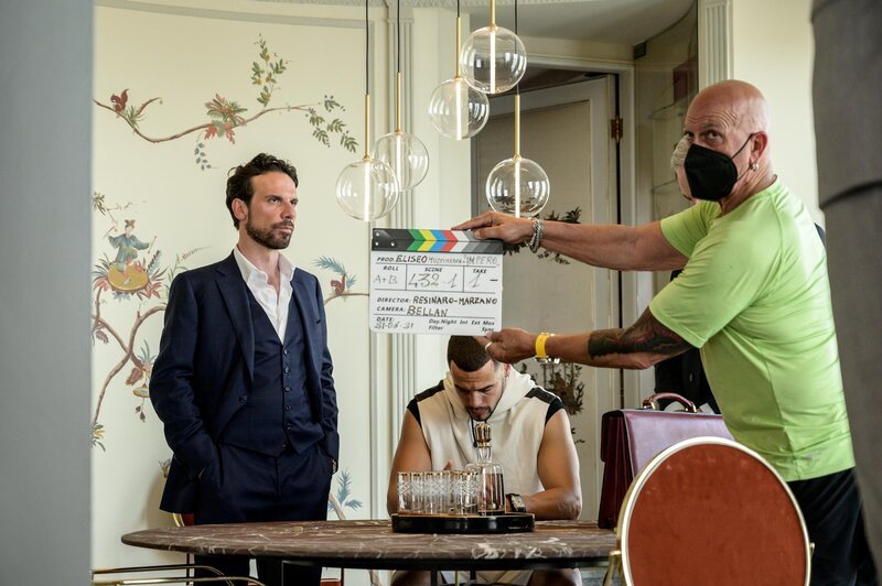 Corso Manni (Francesco Montanari, l.) – Bild: Sky Studios