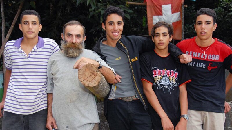 Karl Feierabend und seine Söhne. – Bild: SRF