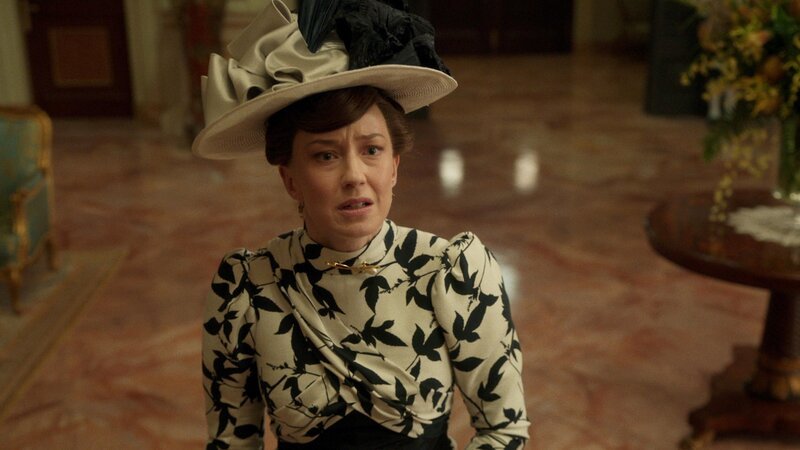 Carrie Coon als Bertha Russell – Bild: Warner