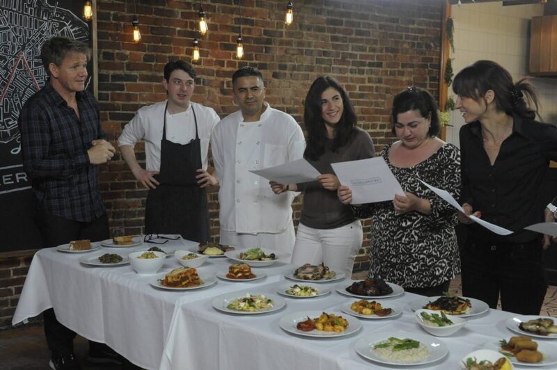 Dieses Mal wird Gordon Ramsays (l.) Hilfe im Restaurant La Galleria benötigt … – Bild: FOX