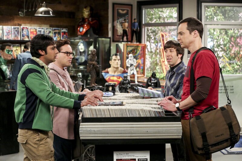 Als Raj (Kunal Nayyar, l.), Leonard (Johnny Galecki, 2.v.l.) und Howard (Simon Helberg, 2.v.r.) ihre Bitcoins zu Geld machen wollen, macht Sheldon (Jim Parsons, r.) ihnen einen Strich durch die Rechnung … – Bild: Warner Bros. Television