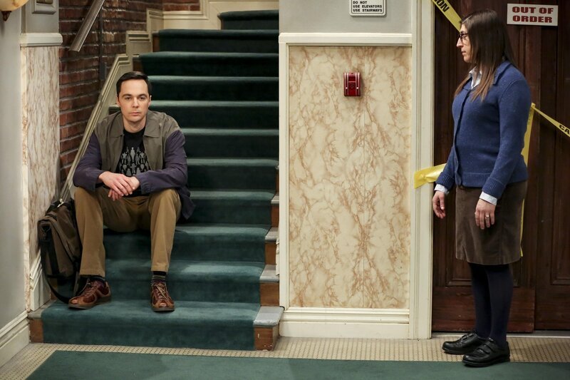 Sheldon Cooper (Jim Parsons, l.); Amy Farrah Fowler (Mayim Bialik, r.) – Bild: © 2019 CBS Broadcasting, Inc. All Rights Reserved /​ Michael Yarish /​ Michael Yarish