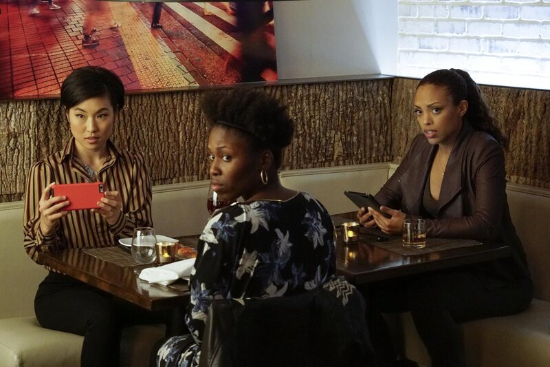 Um Isabellas zu perfektes Image in den Augen der Öffentlichkeit und der Jury zu relativieren, greift Bull zu ungewöhnlichen Maßnahmen und Danny filmt mit: Doch wird der Plan aufgehen? – Bild: CBS Broadcasting, Inc.