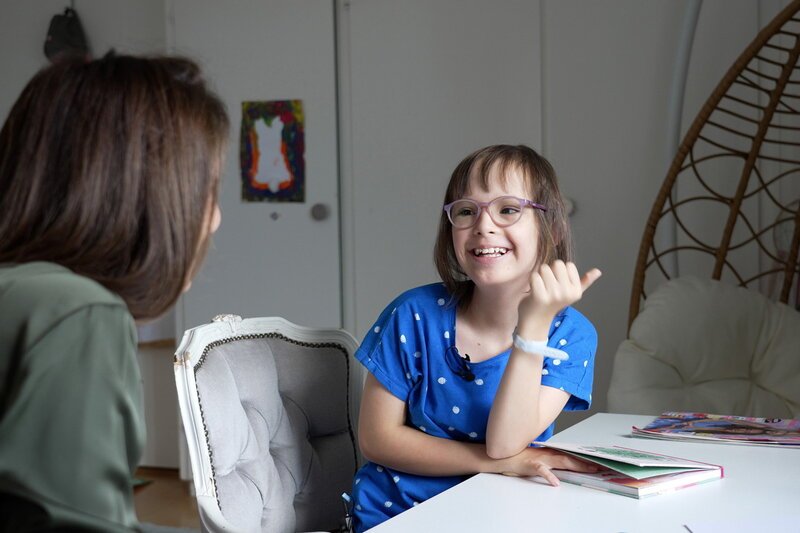 rec. Traumjob mit Trisomie 21 – Welche Chance hat mein Kind? Reporterin Rachel Spirig und ihre Tochter Pamina – Bild: SRF1